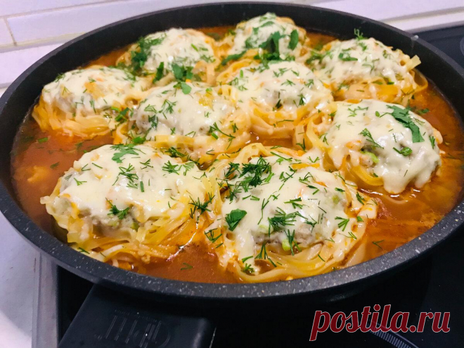 Блюдо без заморочек. Гнезда с фаршем на обед или ужин.
Вкусное и сытное блюдо, в котором не нужно отдельно готовить гарнир. Все в одной сковороде без особого труда и временных затрат. Специи и приправы можно регулировать по собственному вкусу, а вместо томатного соуса, приготовить гнезда в сливочном соусе, типа «Бешамель». Фарш можно использовать любой, но куриный быстро готовится и остается нежным, а за счет добавления […]
Читай пост далее на сайте. Жми ⏫ссылку выше