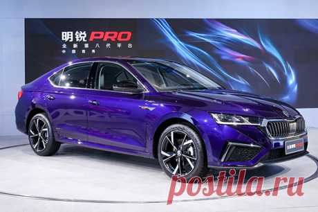 Почти лимузин. В Россию привезли Skoda Octavia Pro. Машина изготавливается в Китае и имеет увеличенную колесную базу.