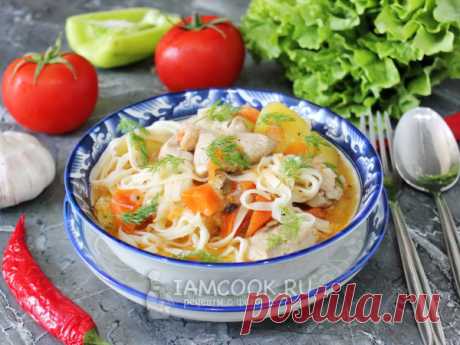 Лагман из индейки — рецепт с фото Лагман - густой суп с мясом, овощами и лапшой. Блюдо невероятно вкусное, ароматное и сытное. Готовится просто и быстро. Добавляйте любимые специи, они придадут лагману пикантный вкус. Подойдет бедро или грудка индейки.