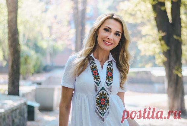 Ольга Сумская в новом образе: поклонники в восторге от помолодевшей шатенки