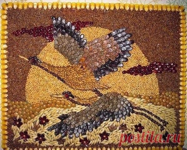 Мозаичные картины из круп, семян, специй и кофе.