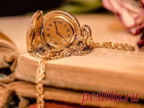 Золотая минута суток для исполнения желаний: как рассчитать и как загадать Осуществить заветную мечту стремятся многие. Привлечь в жизнь удачу и исполнить желание можно благодаря золотой минуте суток, во время которой Вселенная охотно откликается на просьбы.