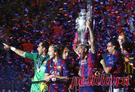 "Барселона" завоевала кубок Лиги чемпионов - Чемпионат