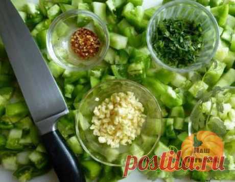 Аджика из зеленых помидор на зиму: объедение с приправами, овощами и фруктами