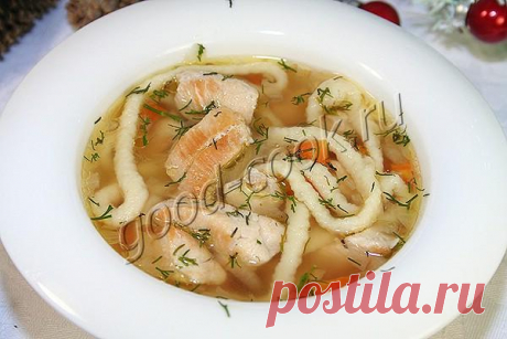 Куриный суп с домашней лапшой.