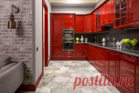 Houzz тур: Интерьер с яркими красками и «космическими» панно
