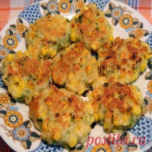Котлеты из консервированной кукурузы со сметаной | Друг пенсионера
Ученые доказали, что кукуруза обладает множеством полез­ных свойств: выводит токсины, радионуклиды, в ней множе­ство питательных веществ, эфирных масел и витаминов.