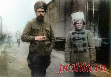 (72) Почему Сталин казнил главного революционного матроса - Вся история - 8 февраля - 43712239987 - Медиаплатформа МирТесен Павел Ефимович Дыбенко сразу после Октябрьской революции вошёл в триумвират наркомов по венным и морским делам, вместе с Крыленко и Антоновым-Овсеенко. Одна из ключевых должностей в правительстве. Павел Ефимович Дыбенко (1889-1938 гг)Спустя двадцать лет Дыбенко расстреляют. Вождь - 8 февраля - 43712239987 - Медиаплатформа МирТесен