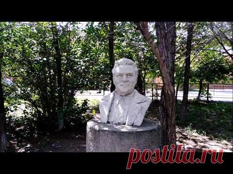 Семей.Уникальная аллея вождей..