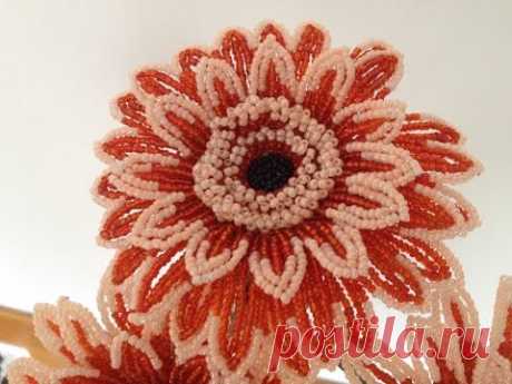 Гербера из бисера. Beaded Gerbera. МК. Часть 3/3