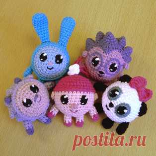 Малышарики амигуруми. Схемы и описания для вязания игрушек крючком! Бесплатный мастер-класс от Наталии Лобзовой по вязанию персонажей из популярного мультфильма "Малышарики". Размер вязаной крючком игрушки пр…