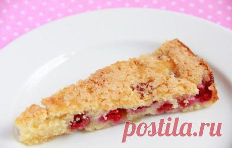 Малиновый пирог с карамельной корочкой.