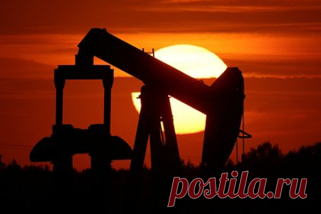 Казахстан увеличил экспорт нефти в обход России. Казахстан увеличил экспорт нефти в обход России в первом квартале 2023 года. Поставки нефти из порта Актау в Каспийском море в азербайджанский Баку подскочили до 163,4 тысячи тонн в январе-марте с 28,9 тысячи тонн годом ранее. Еще 104 тысячи тонн нефти было экспортировано по трубопроводу Баку — Тбилиси — Джейхан.