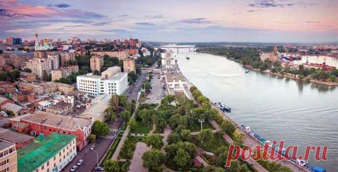 Топ-10 самых красивых городов России Делитесь в комментариях, в каких из них вам довелось побывать, а также какими городами вы дополнили бы этот список?
10. Ростов-на-Дону
Открывает рейтинг самых красивых российских городов Ростов-на-Дон…