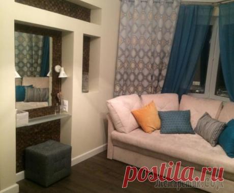 Обустройство гостиной-спальни своими руками Пользователь под ником odzi поделилась своим опытом обустройства спальни. Далее с ее слов.
Получилась у меня такая себе гостиная-спальня. На ее создание натолкнула просто кошмарная арка/перегородка/вы...