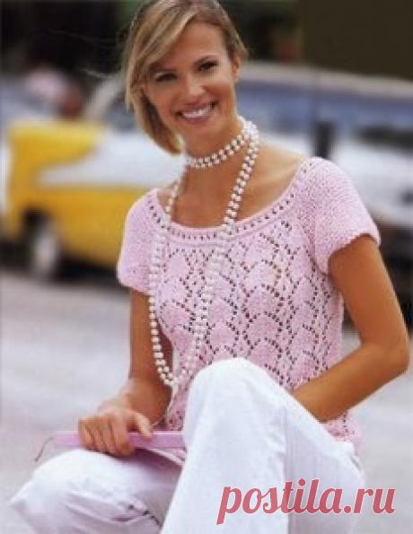 Вязанный ажурный топ спицами