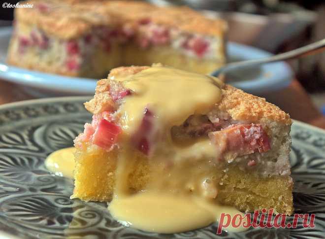 Rhabarber Mandelbaiser Kuchen - 252 kcal/100g Beliebtes Rezept für Rhabarber-Mandelbaiser-Kuchen - ausgezeichnet & sehr gut bewertet. Mit ausführlichen Nährwertangaben. Jetzt kochen & bewerten!