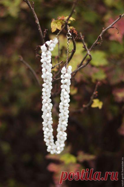 Купить Ожерелье из бусин - белый, ожерелье из бисера, Ожерелье ручной работы, бусы ручной работы