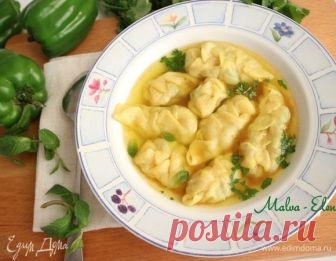 Гюрза (gürzə) 































Название блюда Gürzə переводится с азербайджанского как гюрза, это связано с ассоциацией защипов на пельменях с изгибами змеи. Начинка закладывается в gürzə уже обработ…