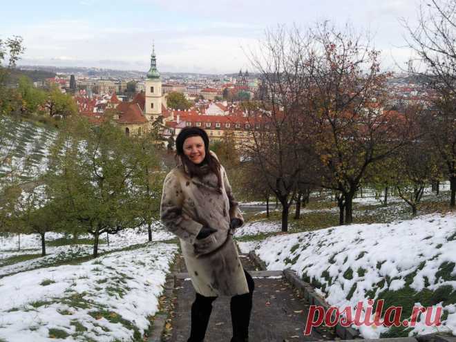 Прогулки по Праге на общественном транспорте и пешком без проф.экскурсий, но с рассказами, показами, фотосессией, переводами и ответами на все вопросы - 20 евро/час с чел. либо 100 евро/день за компанию от 2 человек: встреча и проводы к Вам в отель, квитанция об оплате перед выездом на прогулку.