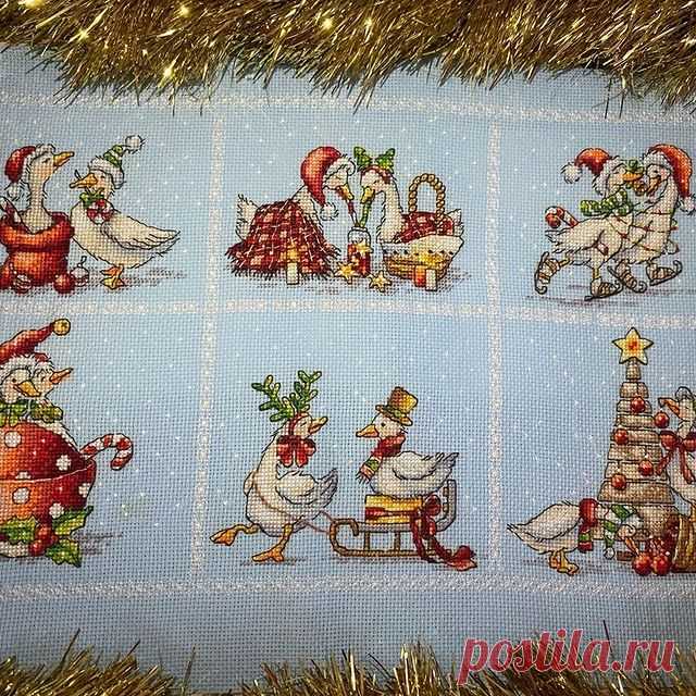 😊 Гуси-гуси! Га-га-га!
Скидка заканчивается! Да-да-да!
⠀
Успейте приобрести по стоимости марафона! Завтра последний день!
1 схема с гусиками - 100 руб
Весь комплект - 600 руб
С понедельника стоимость каждой схемы 150 руб, Комплект - 750 руб.
В новогодних скидках схемы участвовать не будут.
⠀
А мы продолжаем любоваться красотой от наших участников!
Напоминаю, что оформленные сюжеты присылаем в сообщения группы по 27 декабря включительно! А потом начинаем дарить подарки 🎉