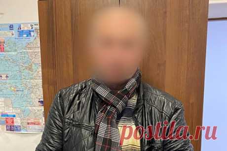 В Ленинградской области спустя 13 лет поисков задержали убийцу и насильника. В Ленинградской области задержали убийцу и насильника спустя 13 лет поисков — мужчина надругался над школьницей в городе Кингисепп, но по горячим следам вычислить преступника не удалось. После убийства в 2008 году не смогли установить подозреваемых, поэтому расследование дела было отложено до 2016 года.