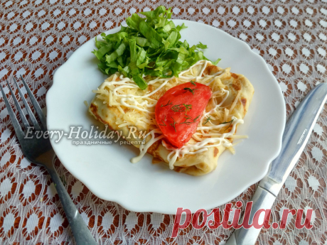 Салат &quot;Цезарь&quot; с курицей - очень популярный и всеми любимый рецепт. Но можно приготовить его не просто так, а сделать с ним блинчики. Будем очень необычно и вкусно. Наш мастер класс с пошаговыми фото познакомит вас с их приготовлением.