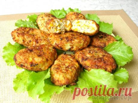Сочные котлеты по-гавайски . Получаются они, за счет овощей, очень сочные, невероятно просты в приготовлении, а их вкус просто невозможно передать.
