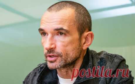 Суд отказал МВД в заочном аресте основателя «Тануки». Александр Орлов был объявлен в международный розыск по делу о причинении имущественного ущерба. Ресторатор связал дело с недопониманием. Он рассказал, что находится в Лондоне и что полностью вышел из всех своих проектов в России