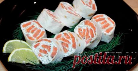 Рулеты из лаваша с красной рыбой - 8 пошаговых рецептов Вкусная и красивая закуска - рулеты из лаваша с красной рыбой, дополнив их другими ингредиентами можно делать каждый раз с новым вкусом.