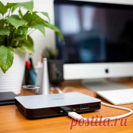 Что нельзя ставить рядом с Wi-Fi роутером: 12 ошибок, которые портят интернет

Качество Wi-Fi сигнала зависит не только от мощности роутера, но и от его окружения.

Многие предметы и устройства могут создавать помехи, ухудшая скорость и стабильность интернета.

Чтобы избежать проблем, узнайте, что нельзя ставить рядом с Wi-Fi роутером.

1. Микроволновые печи

Микроволновки работают на частоте 2.4 ГГц — той же, что и большинство Wi-Fi сетей. Включённая микроволновка создаёт...