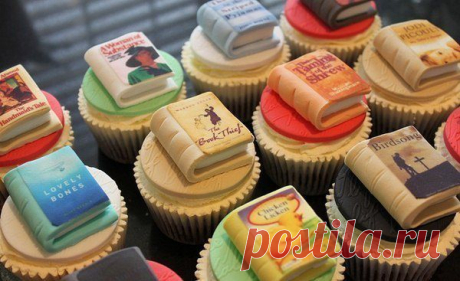 Пироженки для книголюбов