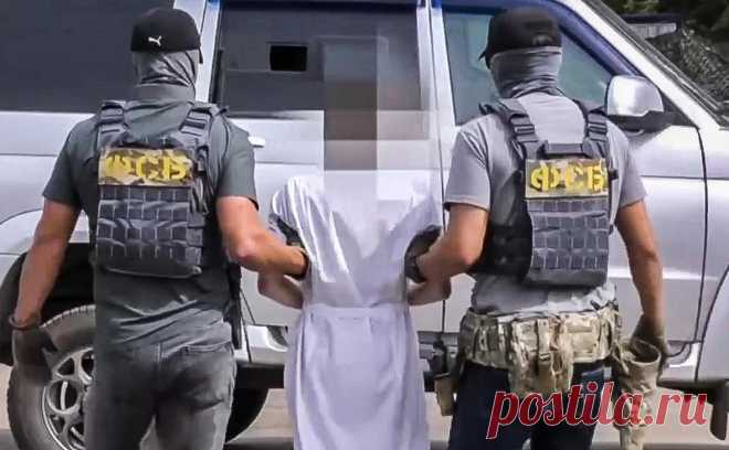 Жительницу ЛНР задержали за передачу информации украинским спецслужбам. Сотрудники ФСБ задержали жительницу Станично-Луганского района Луганской народной республики (ЛНР), которая передавала данные о военных России украинским спецслужбам, сообщает ТАСС со ссылкой на пресс-службу управления ФСБ по республике.