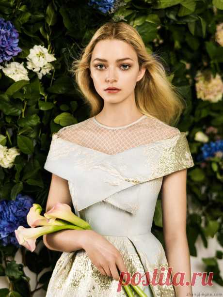 Phuong My S/S 2016: Flower Girl