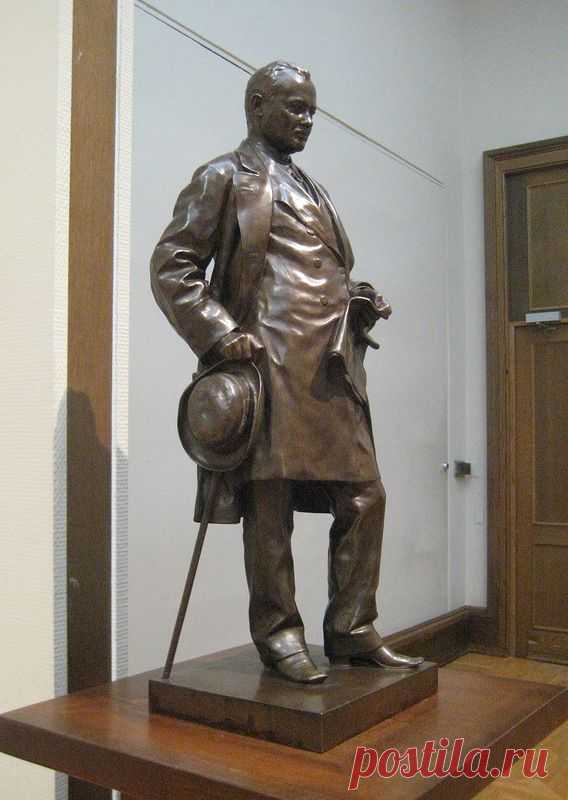 Скульптор Марк Матвеевич Антокольский.  Самуил Поляков