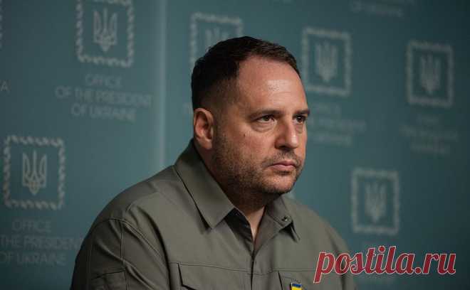 WP увидела желание Киева подавить инакомыслие на фоне закона о НАБУ. Глава офиса украинского президента Владимира Зеленского Андрей Ермак начал активнее «закручивать гайки» против несогласных с законом, ограничивающим полномочия Национального антикоррупционного бюро (НАБУ).