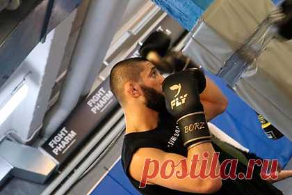 Чимаев ответил на вызов ветерана UFC. Шведский боец смешанного стиля (MMA) Хамзат Чимаев написал, что принимает вызов ветерана Абсолютного бойцовского чемпионата (UFC) американца Нила Магни. Спортсмен обратился к президенту промоушена Дэйне Уайту с просьбой организовать этот поединок. «Дай мне съесть этого парня», — заявил Чимаев.