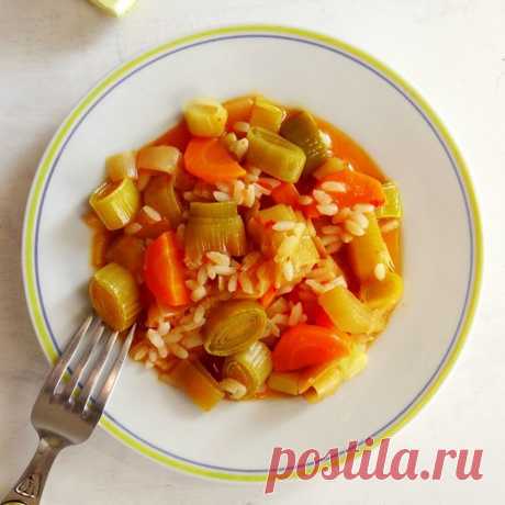 Рис с луком порей
