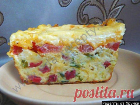 Кабачковый пирог с колбасой и сыром