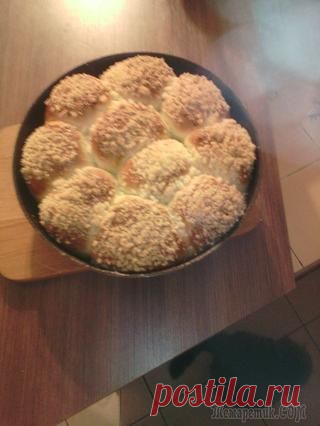 Булочки с посыпкой и с ягодой(разборник).