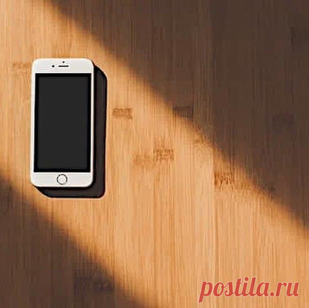 ИСТОРИЯ ОДНОГО ФРИЛАНСЕРА.
Расскажу про Машу. Она 5 лет отработала на фирме дизайнером интерьеров. Знает про компьютерный дизайн много, умеет много, выполняет сложные заказы, на хорошем счету. И решает Маша заняться фрилансом, что-это, думает, «я все на дядю тружусь, поработаю на себя. Тем более, что частные заказы уже были, все прошло удачно, деньги заработала».
Она увольняется с фирмы и уходит во фриланс.