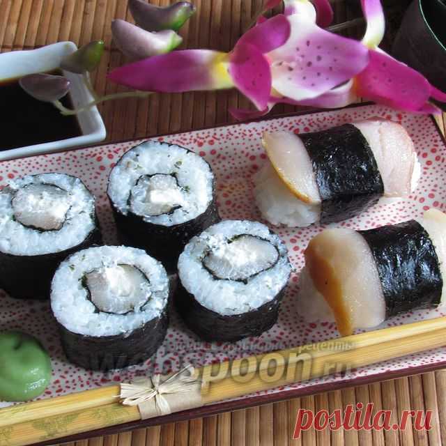 РОЛЛЫ И НИГИРИ СУШИ С МАСЛЯНОЙ РЫБОЙ👍
Хочу предложить два очень вкусных, сочных и сытных блюда с масляной рыбой.

О масляной рыбе написано много, но эти сведения часто разные и противоречивые...

Рецепт тут
https://webspoon.ru/s/6835

Шаг1
Добавить в рис уксус. Больше я ничего не добавляю. Ложкой взрыхлить рис, чтобы уксус равномерно распределился

Шаг2
Для начинки суши и роллов нам понадобится рыба масляная, сливочный сыр и нори. Рыбу тонко нарезать

Шаг3
Приготовить мак...