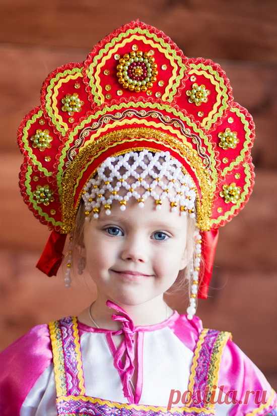 Мастерим кокошник своими руками: из чего и как его можно сделать,
