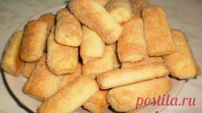 Быстрое и очень вкусное печенье на майонезе. Получается очень воздушное и легкое! Быстро и очень вкусно печенье на майонезе получается очень воздушное и легкое. Печь его можно и летом и зимой, дело то быстрое и заморочек с ним совсем нет....