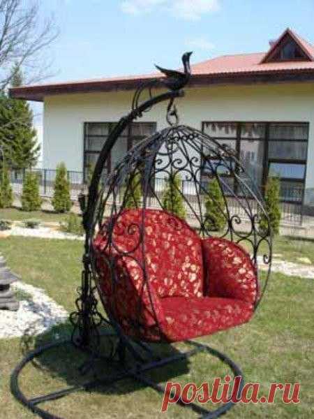 Красивые кованые качели
