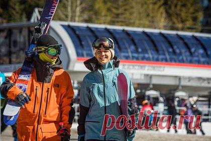 Названы самые роскошные горнолыжные курорты мира. Международное агентство элитной недвижимости Savills назвало Whistler Blackcomb в Канаде самым роскошным горнолыжным курортом мира. Вторую строчку в рейтинге занял один из самых известных курортов в Швейцарии, располагающийся на юге кантона Вале, на границе с Италией, — Zermatt.