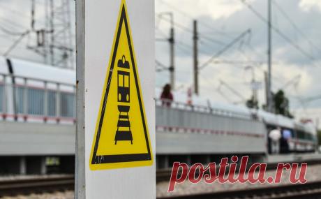 Правительство поручило создать «Железные дороги Новороссии». Головной офис «Железных дорог Новороссии» расположится в Донецке. Это решение позволит создать единую систему управления процессом перевозов в четырех регионах, считают в правительстве