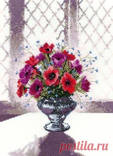 Цветы в вазе.