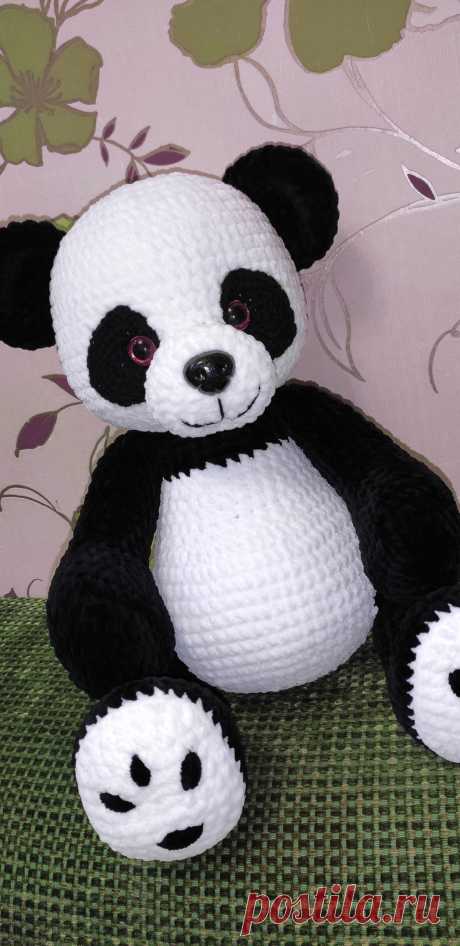 PDF Большая Панда крючком. FREE crochet pattern; Аmigurumi animal patterns. Амигуруми схемы и описания на русском. Вязаные игрушки и поделки своими руками #amimore - Панда, медведь, плюшевый медвежонок, мишка из плюшевой пряжи.
