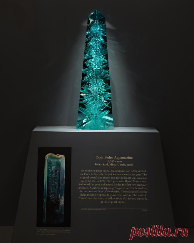 Уникальный ограненный аквамарин с названием 